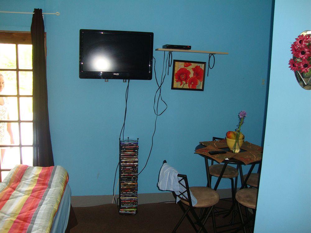 By The Sea Vacation Home And Villa بورت أنطونيو المظهر الخارجي الصورة