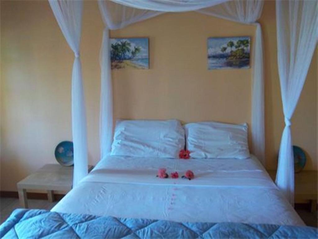 By The Sea Vacation Home And Villa بورت أنطونيو الغرفة الصورة