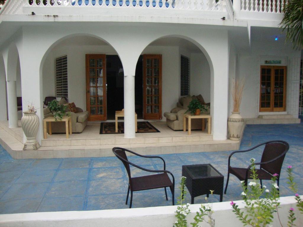 By The Sea Vacation Home And Villa بورت أنطونيو الغرفة الصورة