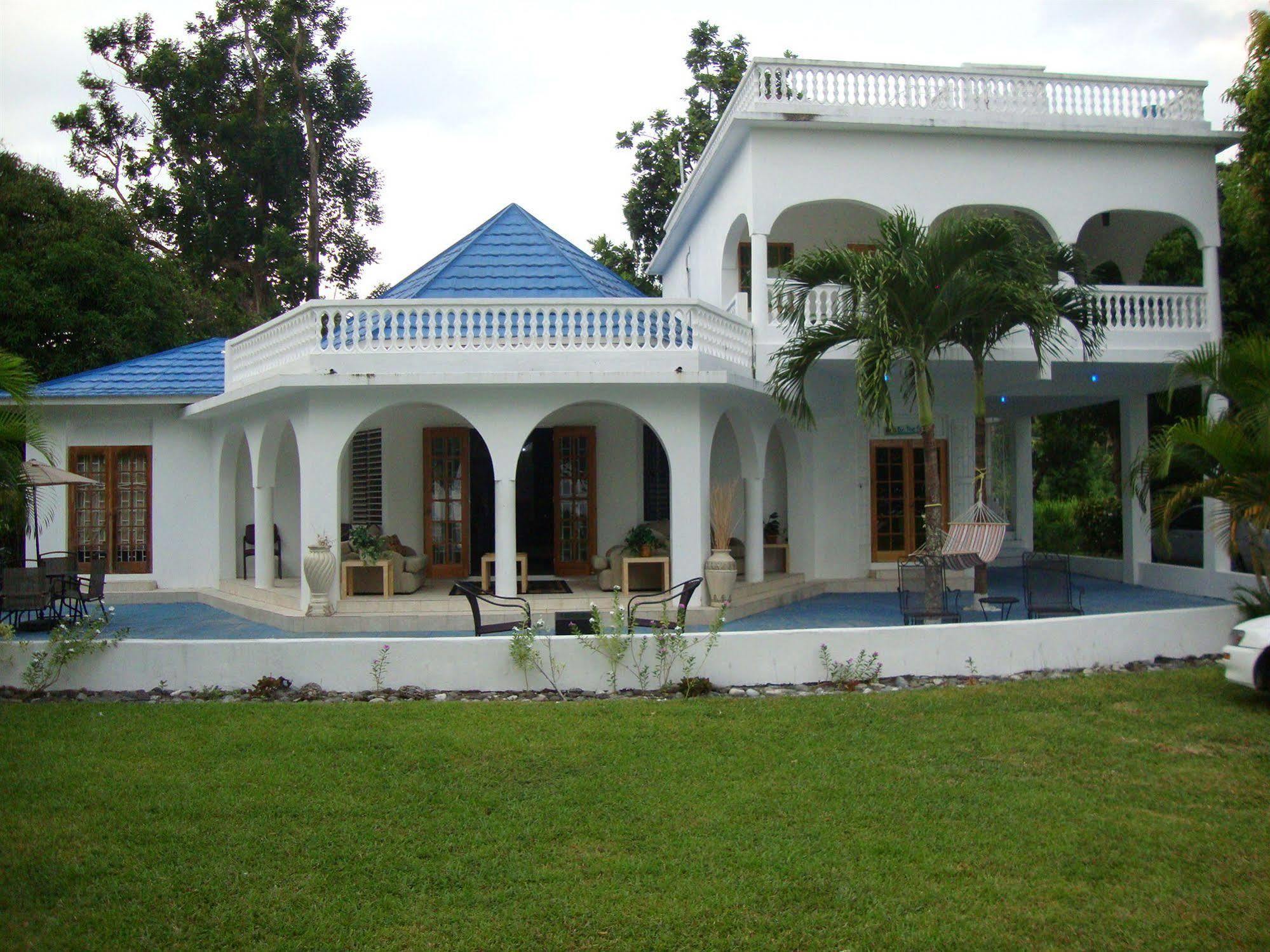 By The Sea Vacation Home And Villa بورت أنطونيو المظهر الخارجي الصورة