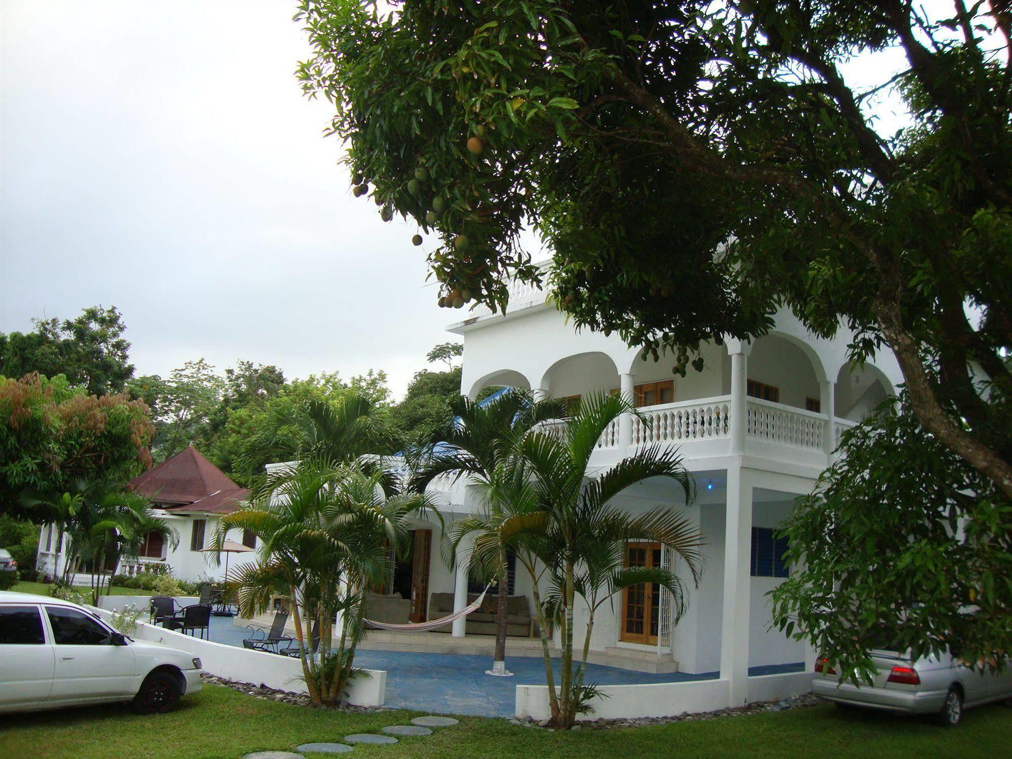 By The Sea Vacation Home And Villa بورت أنطونيو المظهر الخارجي الصورة